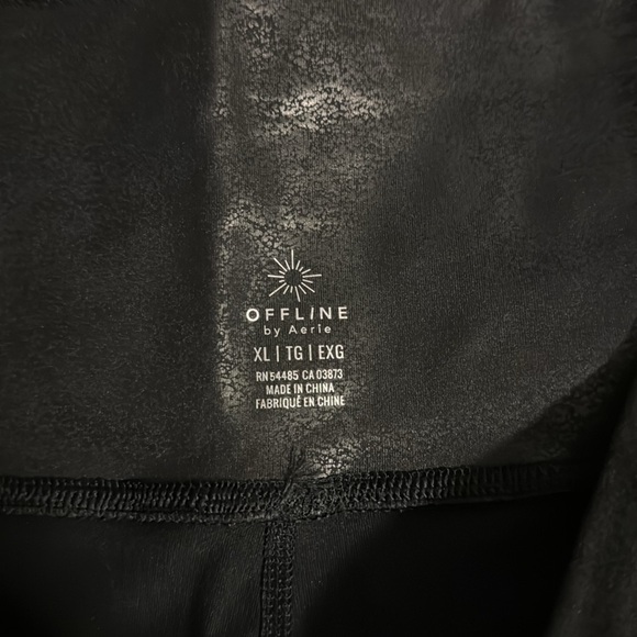 Shiny Pleather Aerie Leggings - Picture 3 of 3